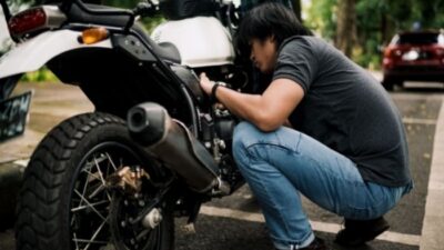 Panduan Menjaga Kondisi Ban Motor Anda Agar Tetap Optimal